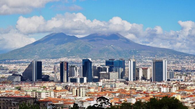 1280px-Centro_direzionale_di_Napoli