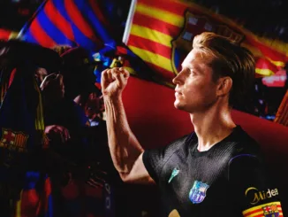 Nieuwe uitshirt FC Barcelona met Frenkie de Jong