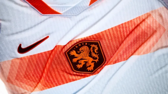Nieuw uitshirt wit Nederlands Elftal